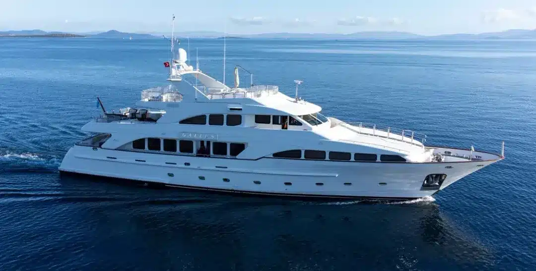 Royal Mirage yacht in Dubai